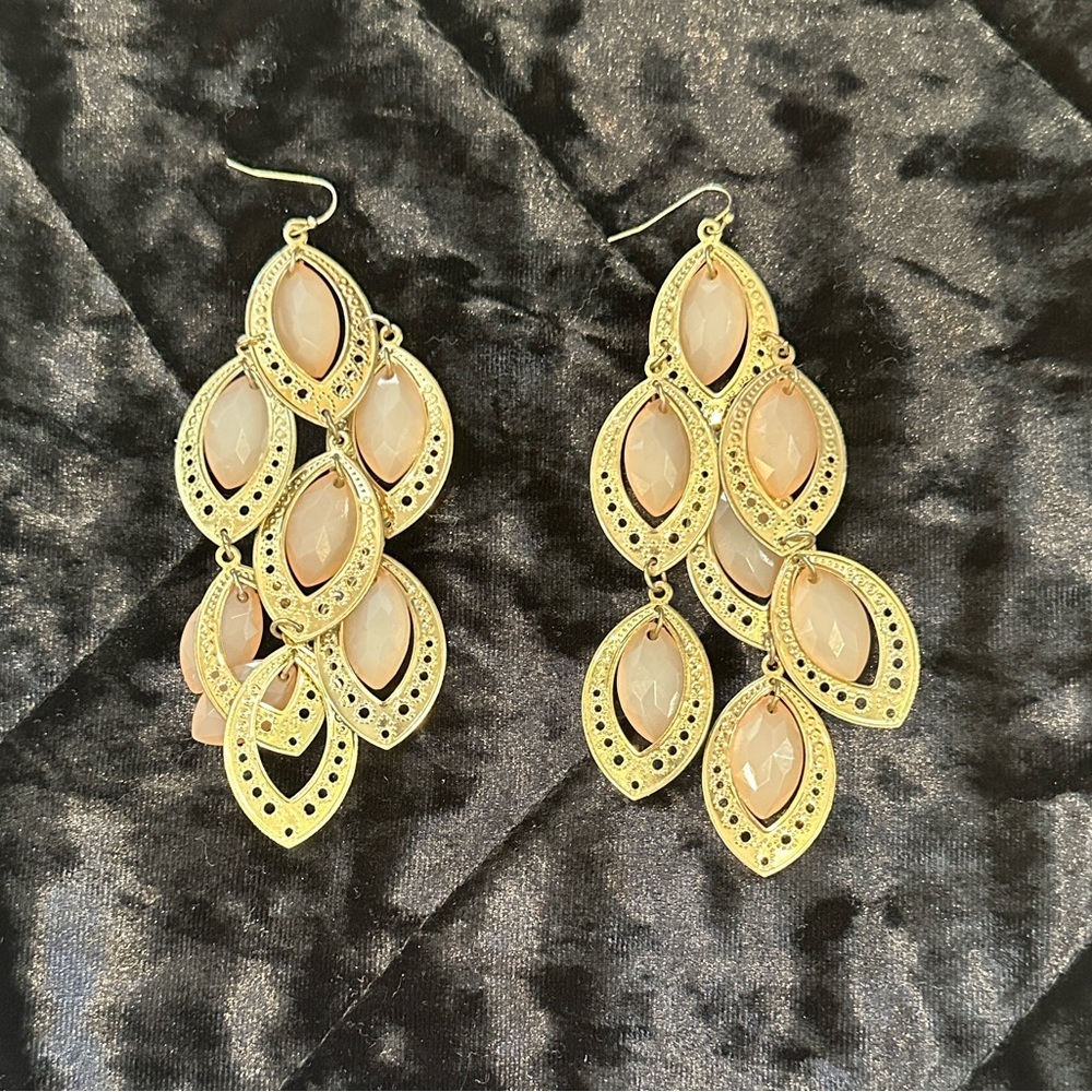80s Chic Chandelier Gold Pale Pink Glass Beaded Stone Drop Dangle Earrings Set